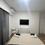 Alexa *